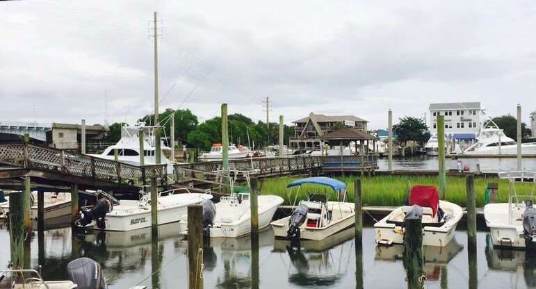 airbnb yacht wilmington nc